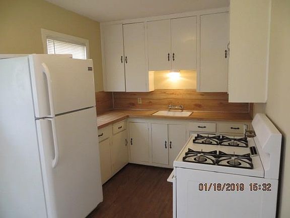 5th image of 310 E North 12th St