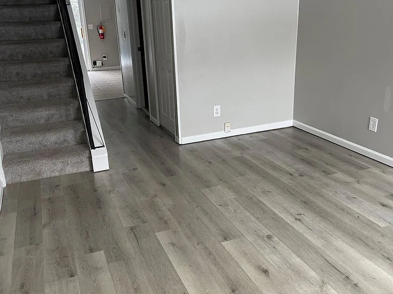 448 Temple St — Photo 3