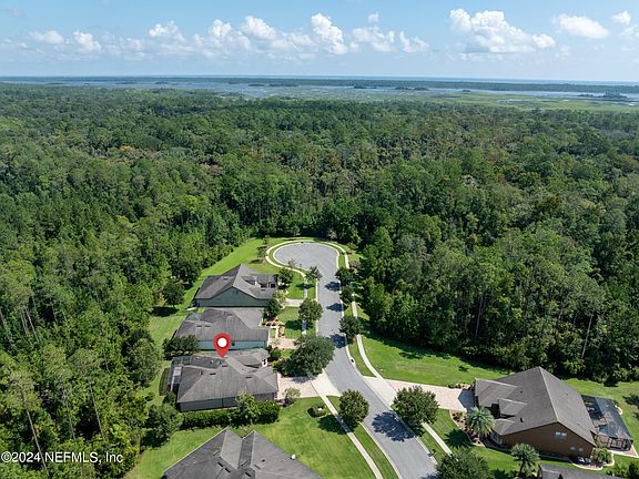 2nd image of 121 WOODGROVE Court