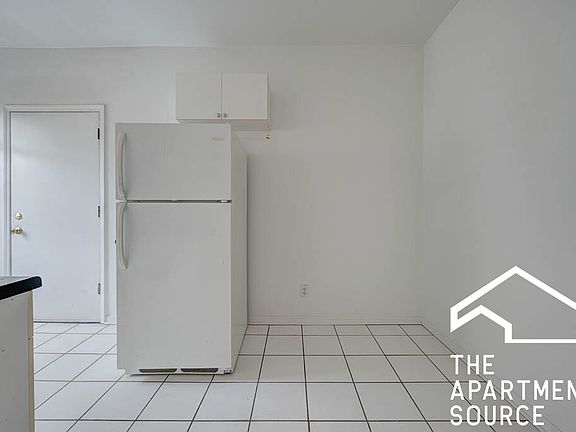 3rd image of 3040 W Wellington Ave #1