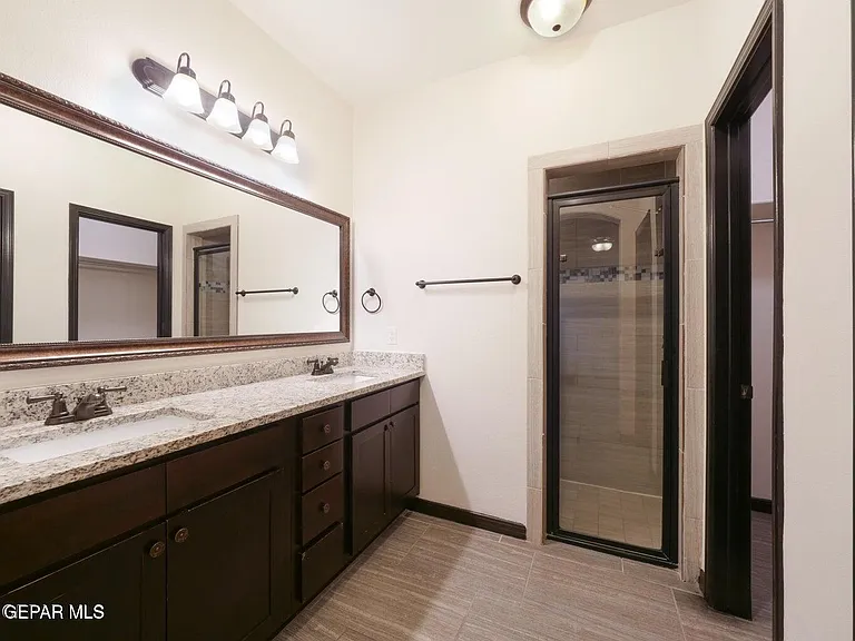 11629 Grotto Bay Ct — Photo 9