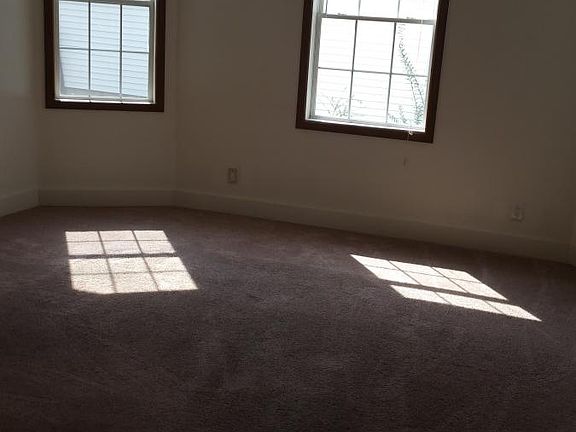 5th image of 1718 N California Ave