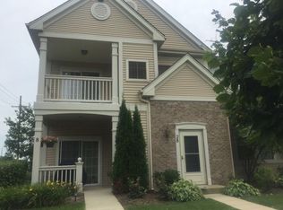 2250 Aurora Dr UNIT 28, Hampshire, IL 60140