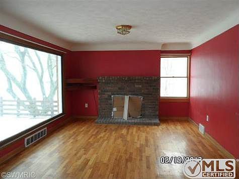 5th image of 2950 Loehrs Landing Dr