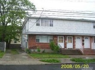 13723 Carson St, Springfield Gardens, NY 11413