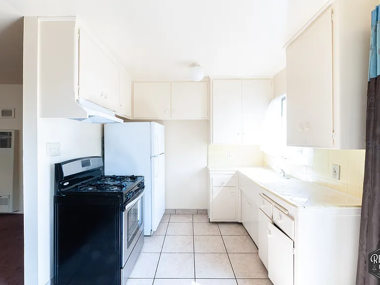 3757 Glendon Ave #D — Photo 4