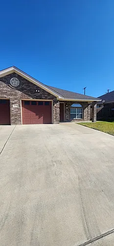 5808B Aquarius Dr Photo 1