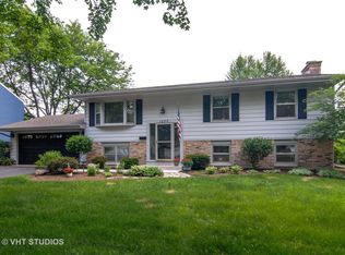 1208 S 10th St, St Charles, IL