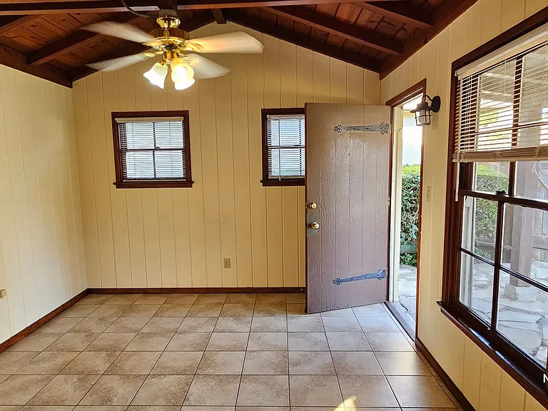 208 E Hermosa St #A — Photo 5