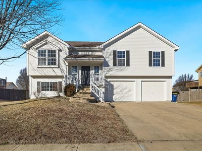 12010 White Oak St, Peculiar, MO, 64078