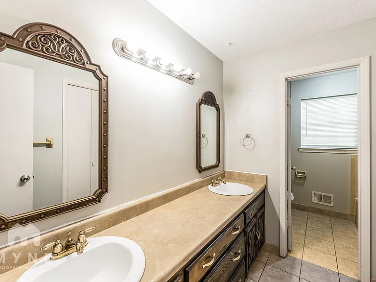 808 Cochise Trl — Photo 13