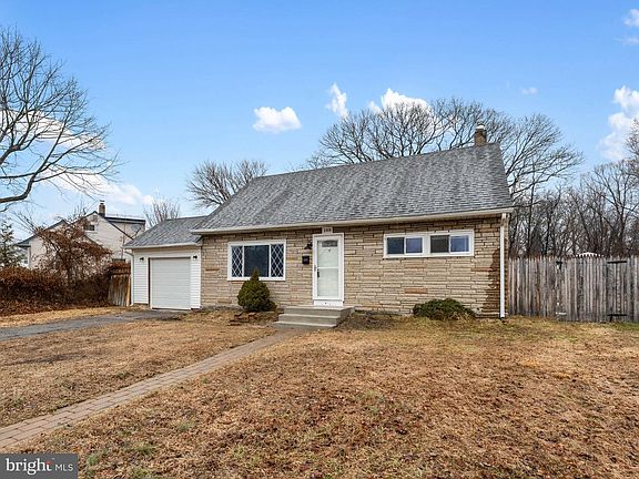 3rd image of 148 Lincoln Rd