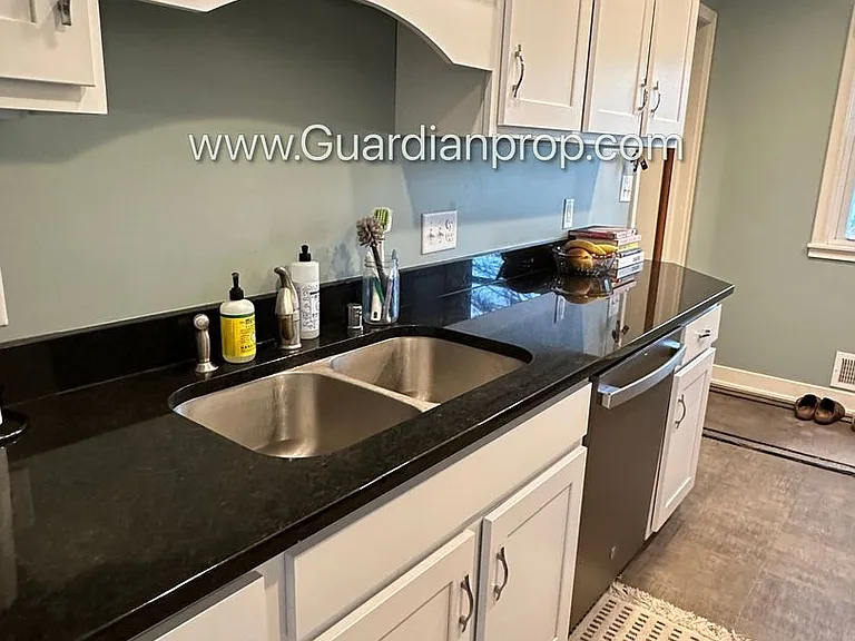 4400 Zenith Ave S — Photo 10