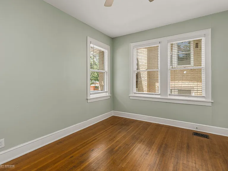 3307 Creswell Ave — Photo 9