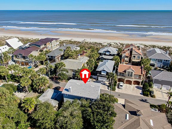 3rd image of 1892 Beach Ave