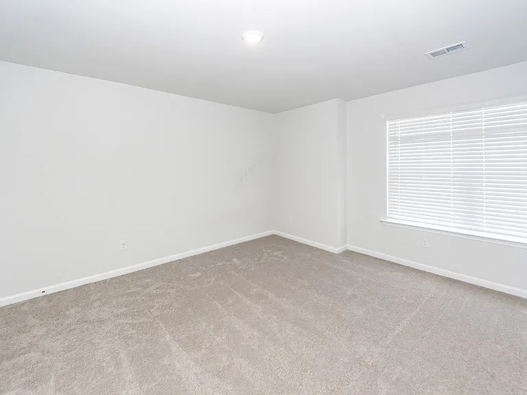 214 Wild Strawberry Ln — Photo 17