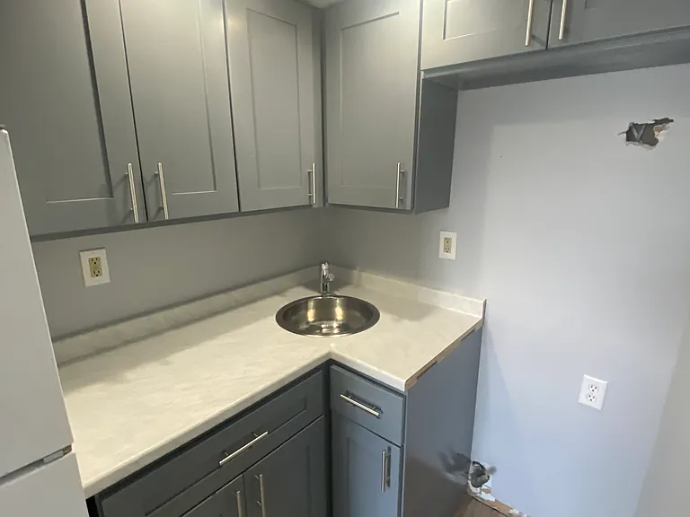 1501 W Girard Ave #F — Photo 8