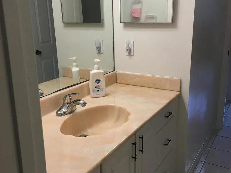 1538 SW Neptune Ave — Photo 11