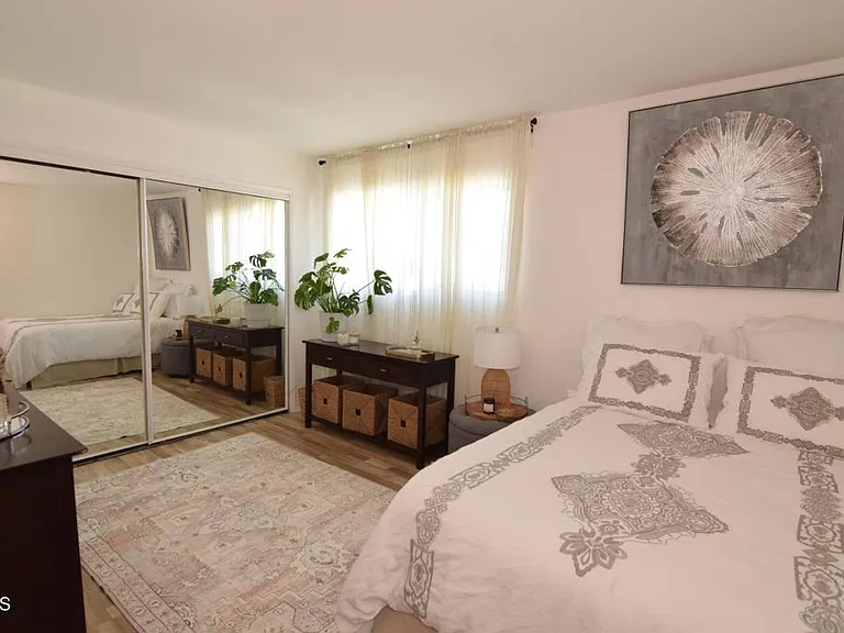 18550 Hatteras St #73 — Photo 14