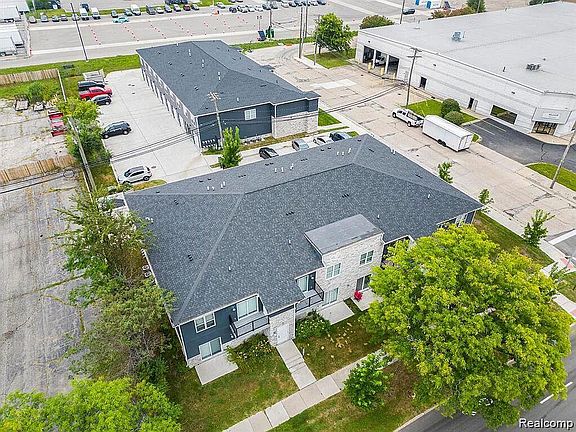 3rd image of 1241 E Woodward Heights Blvd