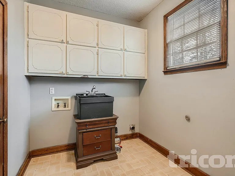 150 Tanglewood Dr — Photo 4