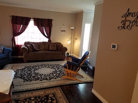 2nd image of 1518 W Knox Ave