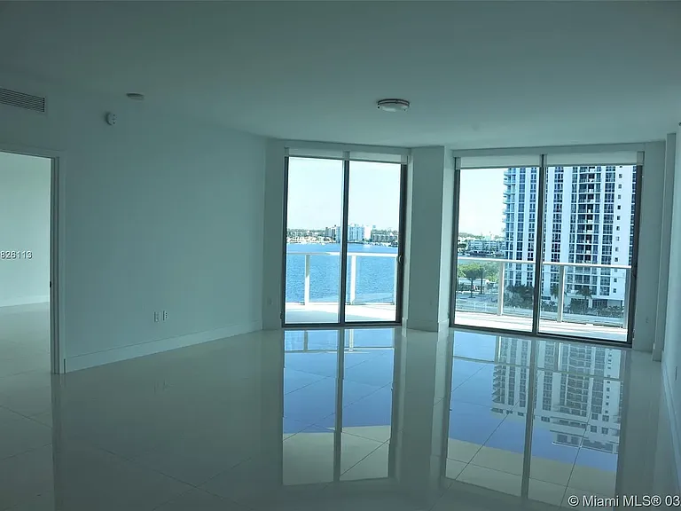17301 Biscayne Blvd #705 — Photo 3