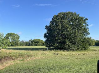 220 Tomahawk Dr, West Tawakoni, TX 75474