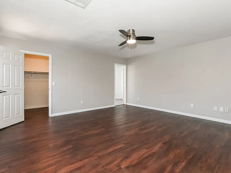 3933 S Illinois St — Photo 11