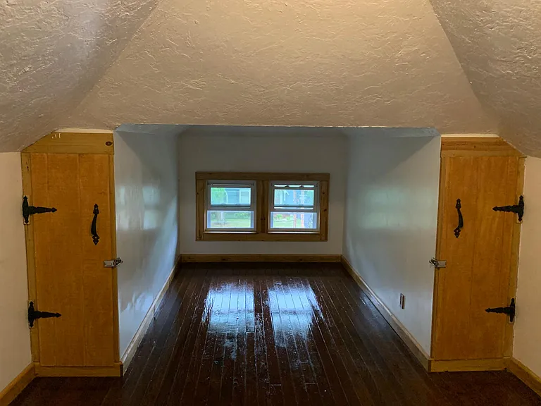 373 Beech St — Photo 8