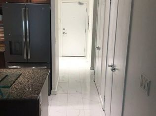 208 Queens Quay St W #312, Toronto, ON M5J 2Y5