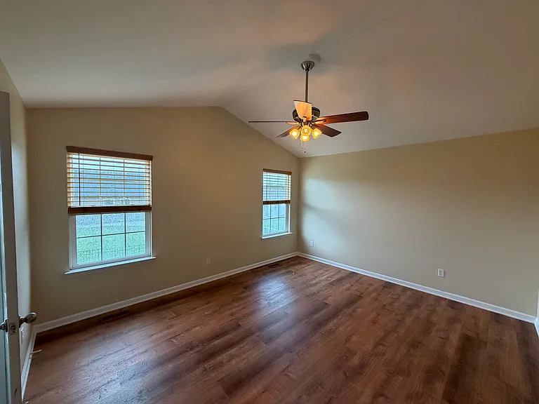 Meadow Crest Dr — Photo 9