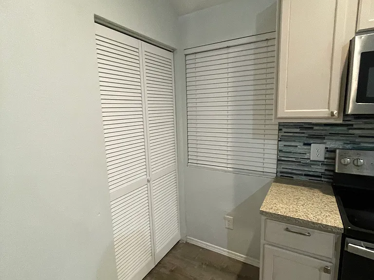 126 Deer Lake Dr #D — Photo 19