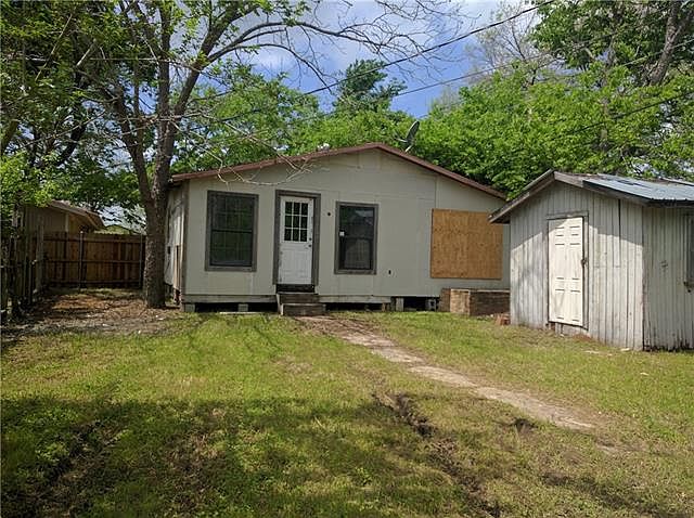 2nd image of 108 Stach Dr