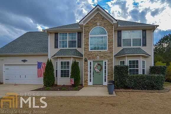 1st image of 120 Clearwater Dr