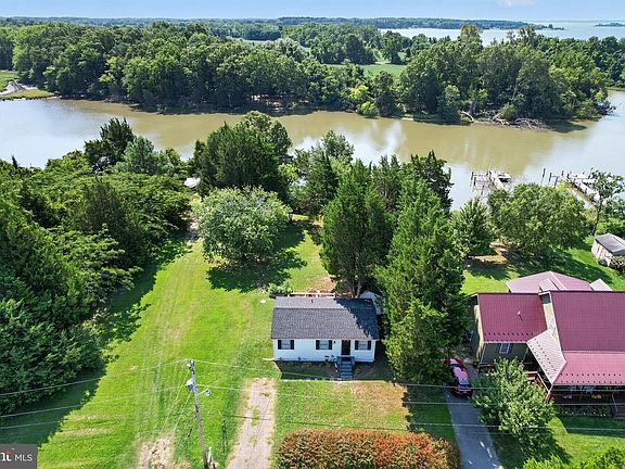 3rd image of 22642 Mill Creek Dr