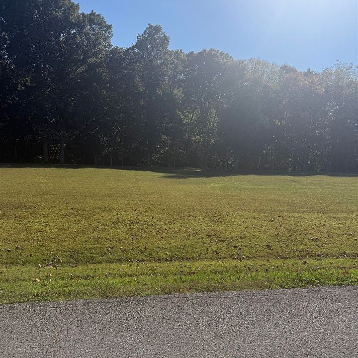 2nd image of 8121 Richardsville Rd