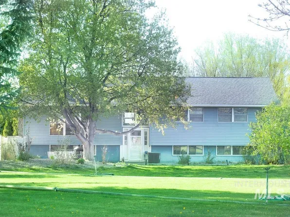 567 Silver Beach Dr, Jerome, ID 83338