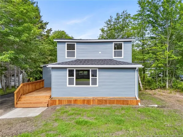 39 Duke St, Minto, NB E4B 3P8