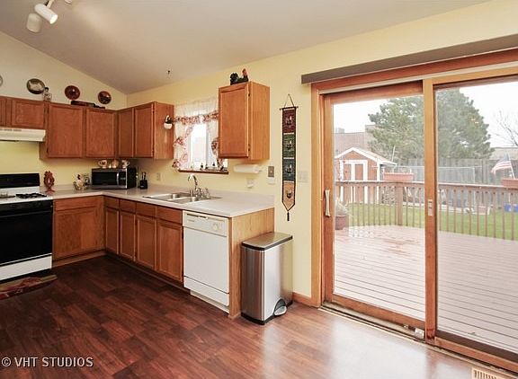 2nd image of 3123 E Newcastle Ct