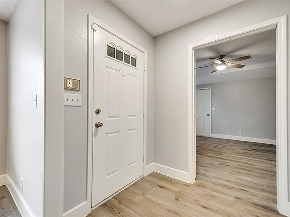 2nd image of 515 Essex Pl