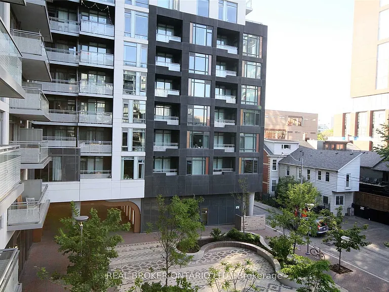 525 Adelaide St W #325 — Photo 2