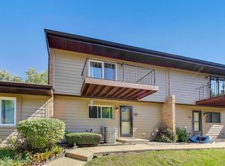 75 Mariner Ln, Fox Lake, IL 60020