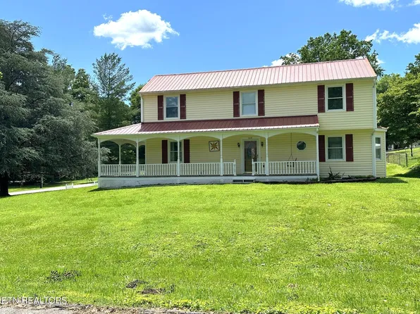 228 Dogwood Ln, Jacksboro, TN 37757