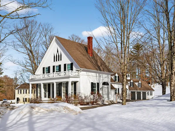 1090 Pittston School Street, Pittston, ME 04345