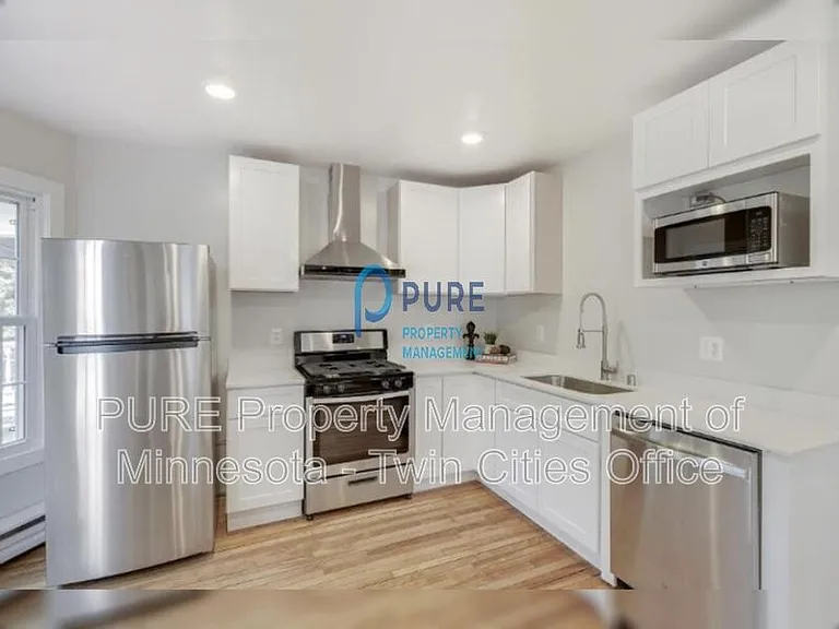 2549 Aldrich Ave S #2 — Photo 5