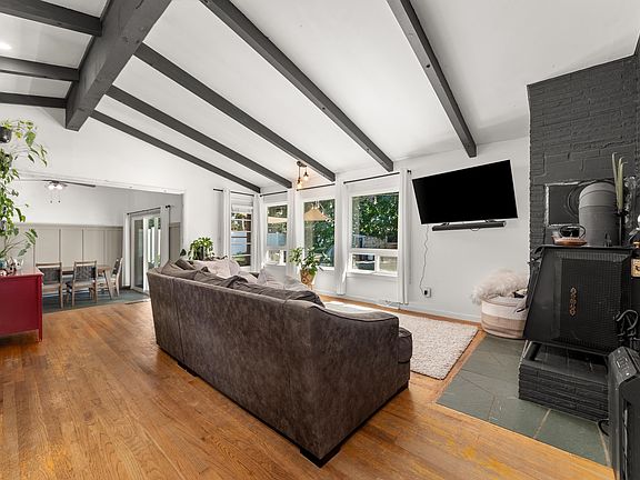 3rd image of 10410 E Sinto Ave