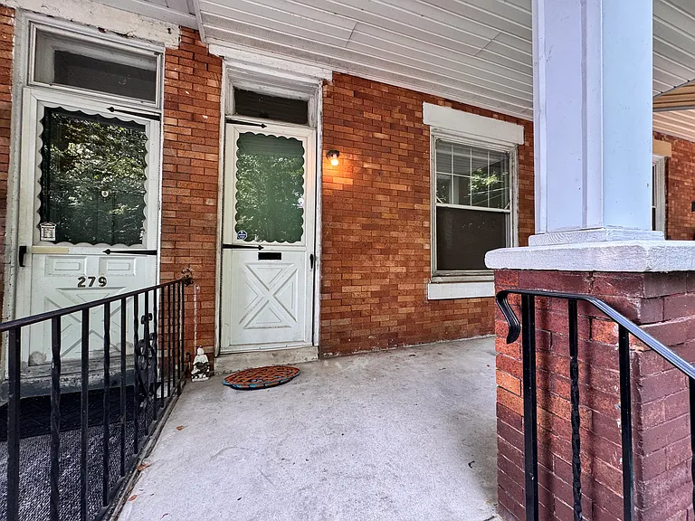 281 Rochelle Ave #1 — Photo 12