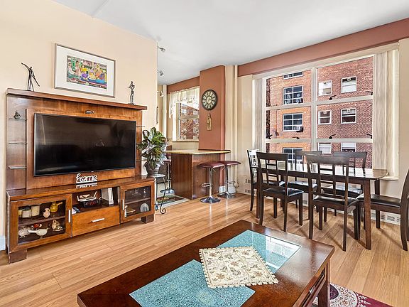 4th image of 501 W 123rd St