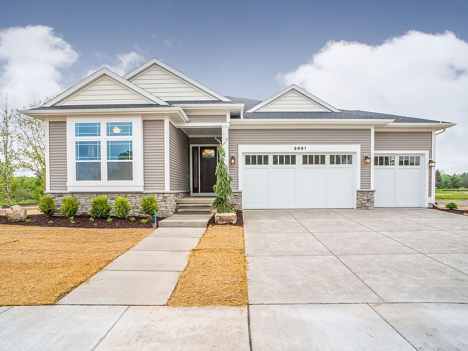 Floor plans and photos shown may include base features along with additional options and upgrades.